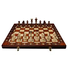 Wooden Magic chess set