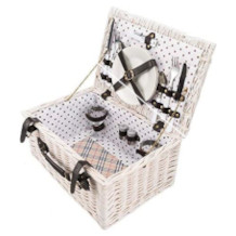 Goods & Gadgets picnic basket