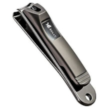 Eclat Skincare nail clipper
