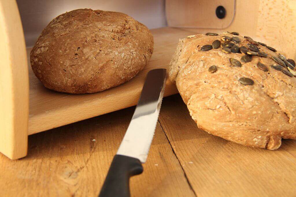bread with a knife