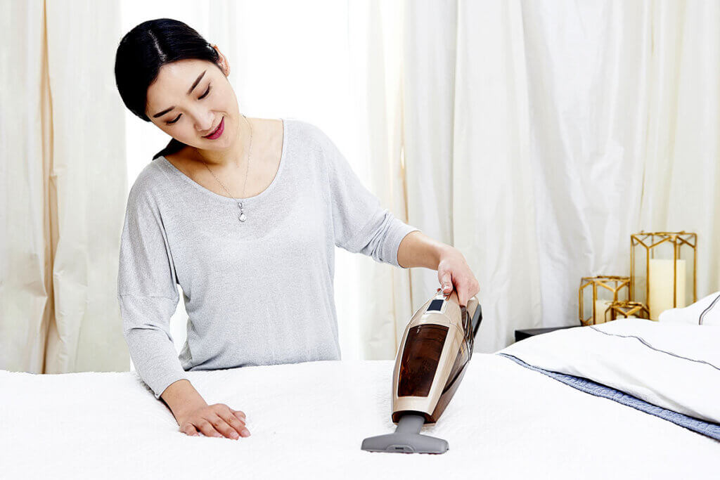 Which cordless vacuum cleaner is suitable for mattresses?