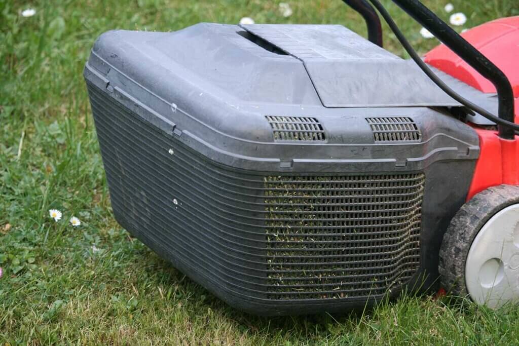 lawn catcher