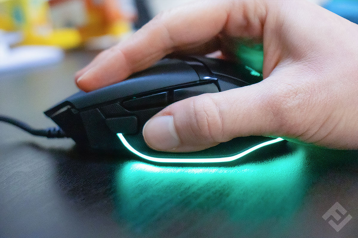 image of rgb side lighting razer mouse