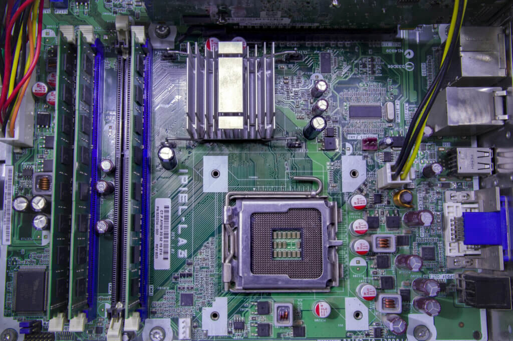 All components are supplied with power and all data is moved via the mainboard.
