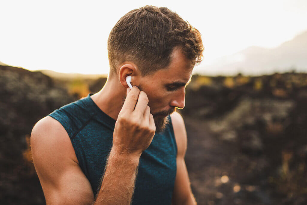 How well are in-ear Bluetooth headphones protected from environmental influences?