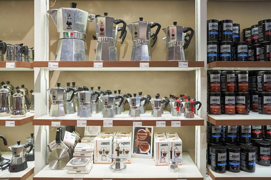 different_moka_pots_on_shelf