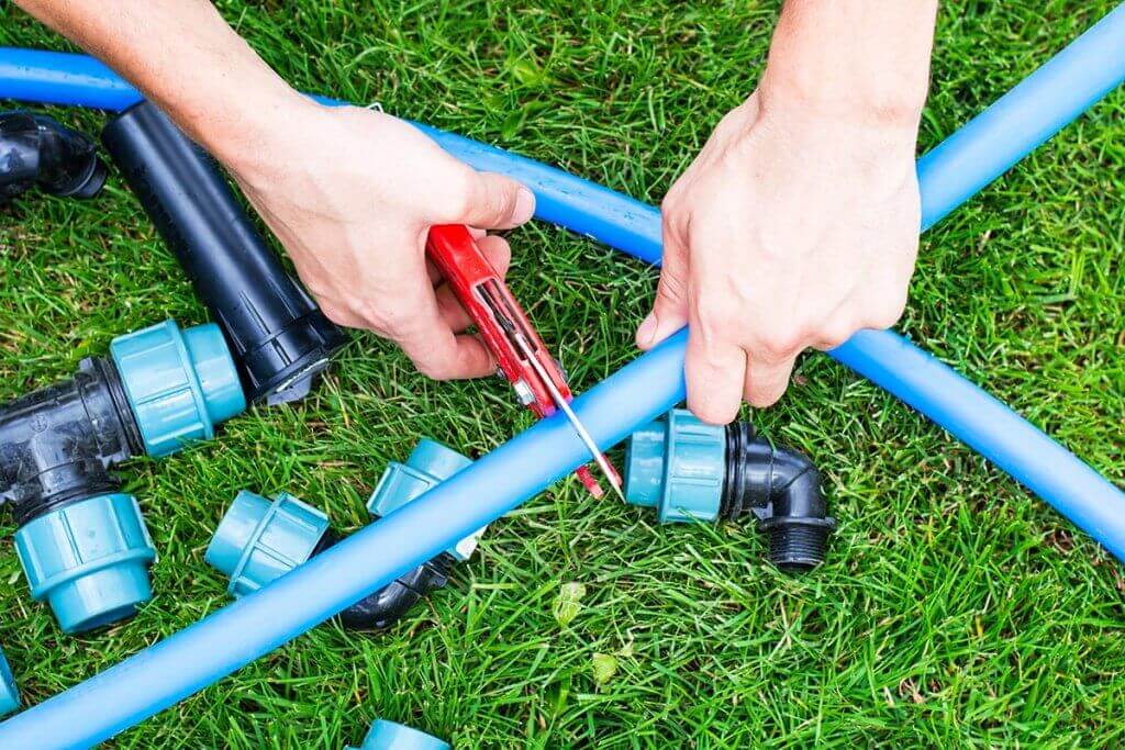 Drip tubing can be easily cut to the desired length.