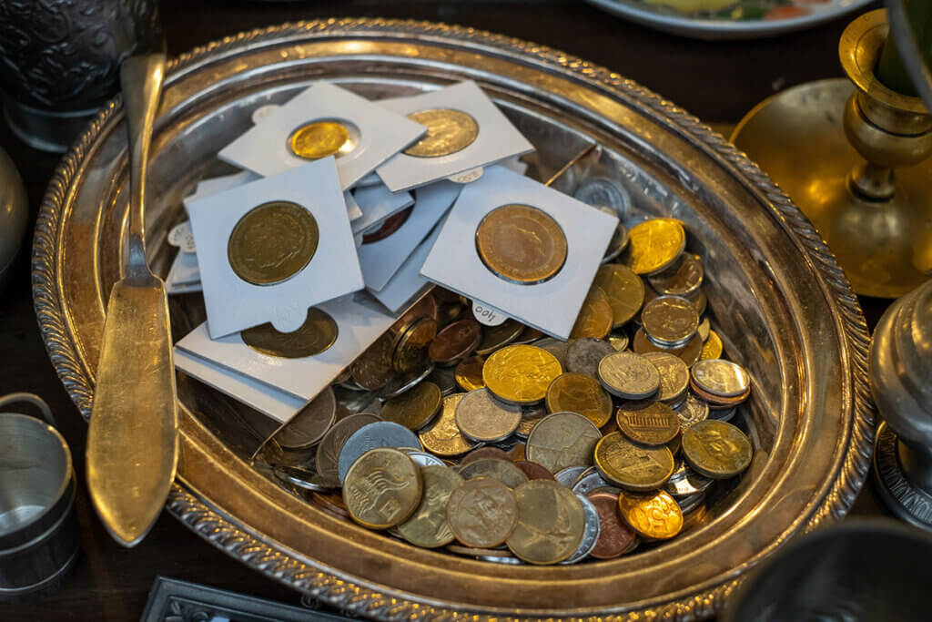 Ultrasonic cleaner coin collection