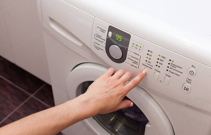 washing machine display being set